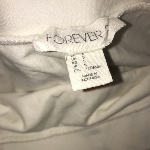 SKIRTS - Picture 2 of 5